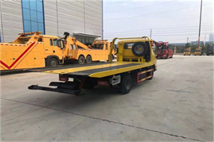 羊坊路非事故拖车